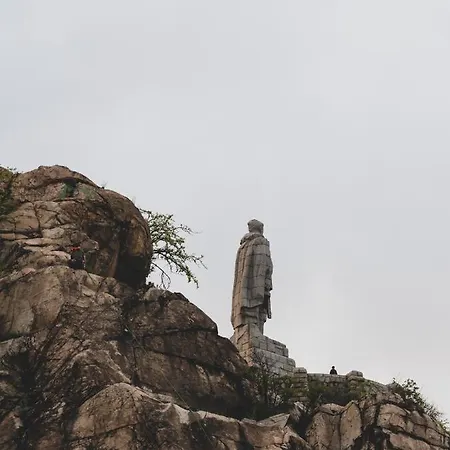 Stylish 1bd - Free Private Garage Plowdiw