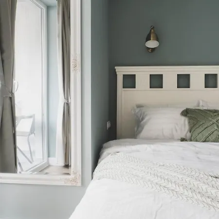 Apartman Stylish 1bd - Free Private Garage *