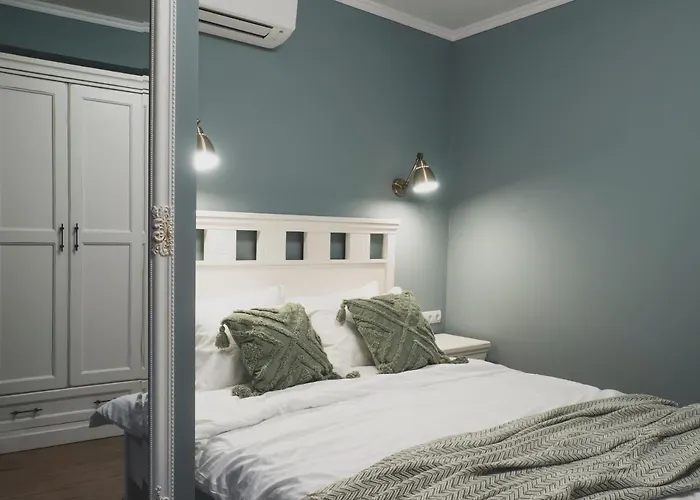 Stylish 1bd - Free Private Garage Lägenhet *