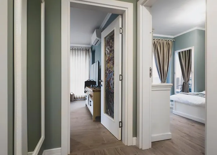 Lägenhet Stylish 1bd - Free Private Garage Plovdiv